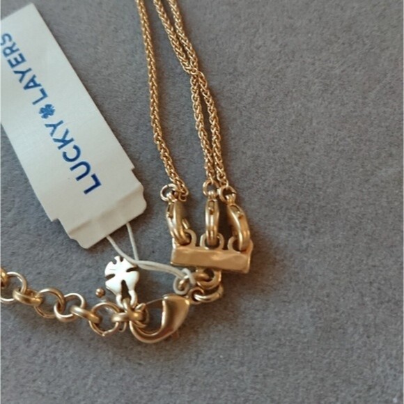 Lucky Layer Necklace - 3 layers - Picture 5 of 10